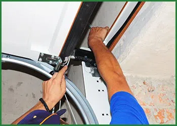San Antonio Quality Garage Door San Antonio, TX 210-245-7177 - garagedoor-spring-repair-t-21-gr-39m